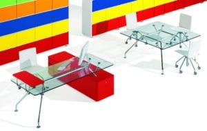 Prospero / Table de réunion carrée Verre transparent