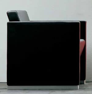 Lou / Fauteuil en cuir Noir