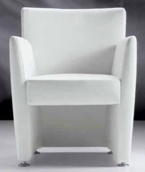 Nana / Fauteuil en cuir blanc