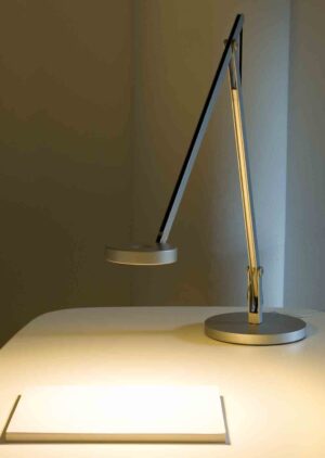 String / Lampe de bureau à LED Aluminium