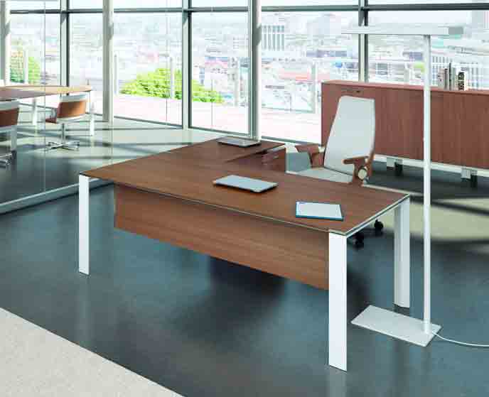 X7 / Bureau de direction 190 cm avec retour et caisson Noyer