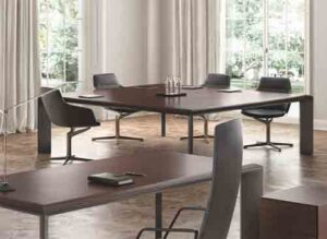 Kono / Table de réunion carrée 240 x 240 cm Wengé