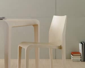 Laleggera / Chaise en bois