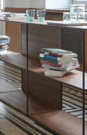 Home  / Panneau de fond pour étagère