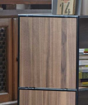 Home  / Panneau latéral pour étagère