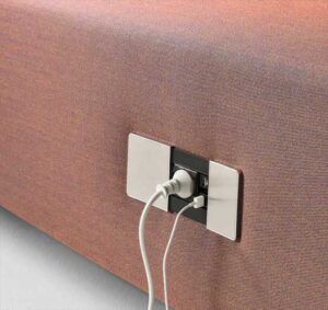 People Sofa Milani / Prise électrique + Prise USB