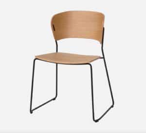 Arc Inclass / Chaise en bois traineau
