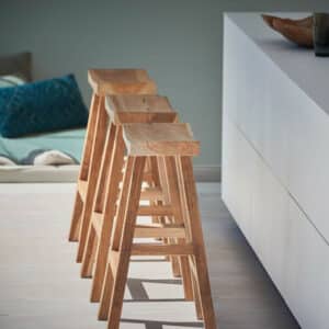 Curve / Tabouret en bois
