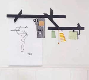 Tak Studio Vix / Patère murale porte-bloc