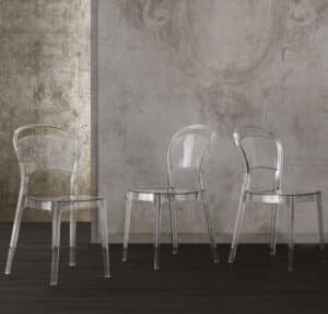 Voilà / Chaise transparente